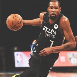 三项命中率100% 久疏战阵KD5投便拿17分状态火热